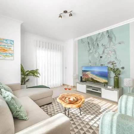 Ocean Getaway - Private Parking In The Center Of Nazare Lejlighed *