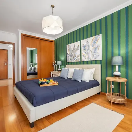 Ocean Getaway - Private Parking In The Center Of Nazare Lejlighed