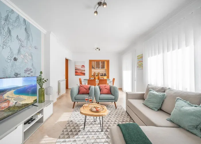 Ocean Getaway - Private Parking In The Center Of Apartament *