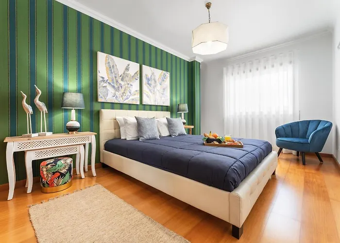 Ocean Getaway - Private Parking In The Center Of Nazaré