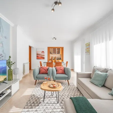 Ocean Getaway - Private Parking In The Center Of Nazare アパート *