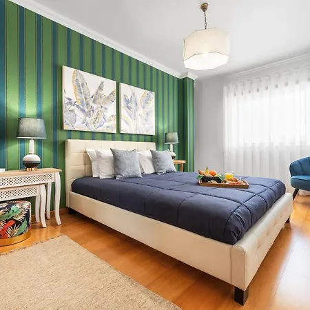 Ocean Getaway - Private Parking In The Center Of Nazare ナザレ