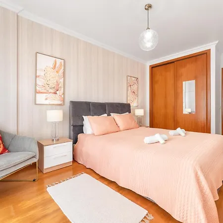 アパート Ocean Getaway - Private Parking In The Center Of Nazare