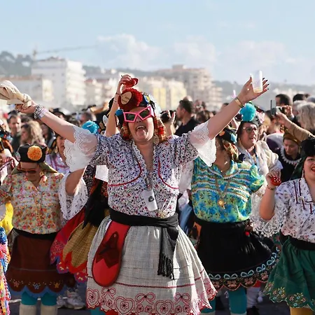 Ocean Getaway - Private Parking In The Center Of Nazare アパート ナザレ