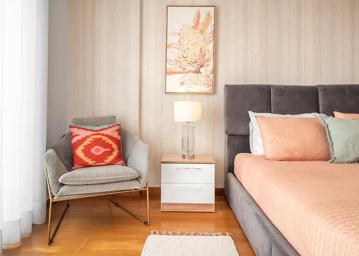 Ocean Getaway - Private Parking In The Center Of Apartment *